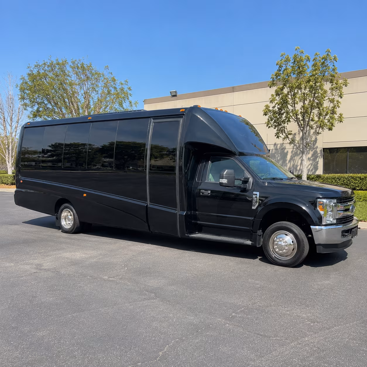 Baltimore Winery Tour & Pub Crawl Transportation party bus interior